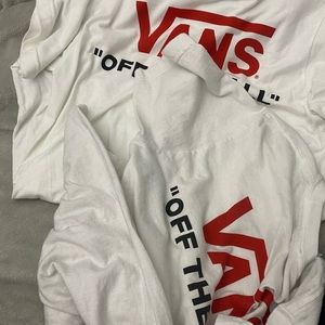 ✨Basic Vans Tee✨